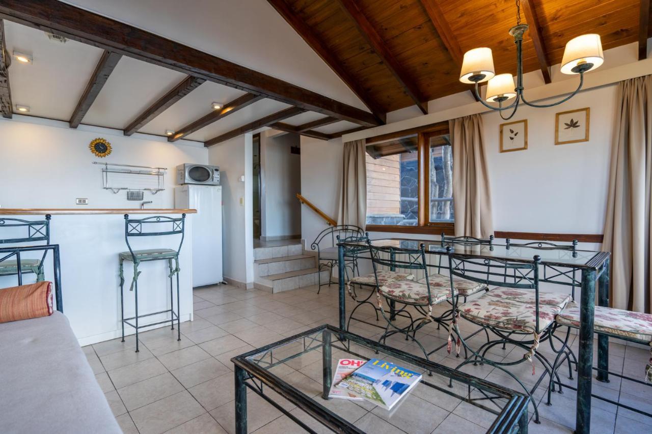 אושואיה Utaka Cabanas Y Apartamentos מראה חיצוני תמונה
