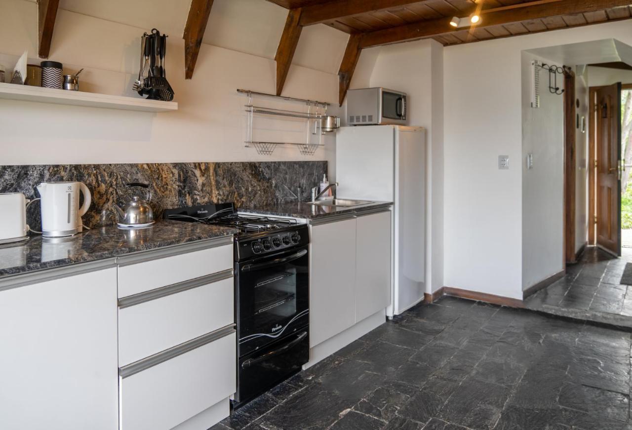 אושואיה Utaka Cabanas Y Apartamentos מראה חיצוני תמונה